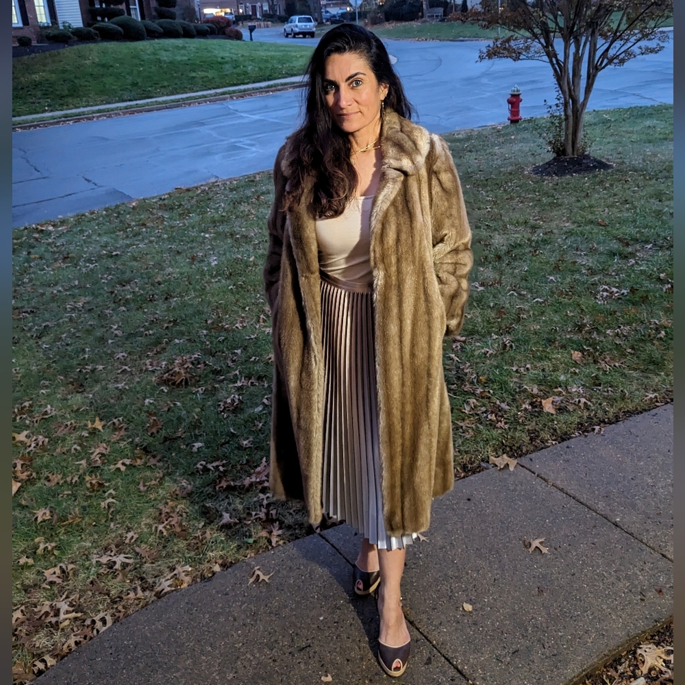 Gorgeous faux fur coat (brown)